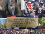 kalah pemiluh ketua PDP (PDI) perjuangan Sultra Ahmad Safei di tuding jadi penyebabnya,  ratusan demonstran ricuh duga adanya profokator, berujung salasatu anggota  polres Kolaka di larikan ke RS  mulut dan hidung berdarah akibat leparan batu