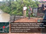 Terjadi Tanah Longsor,  3 Buah Rumah  Warga Desa Lubuk Gedang, Dapurnya Terjun Bebas ke Sungai Manjunto
