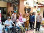 *Polri Peduli, Polres Metro Tangerang Kota Sebar Bantuan Kursi Roda di Kecamatan Batuceper dan Neglasari*