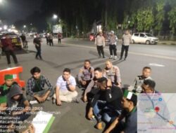 Wakapolres Cilegon Turun ke Tengah Aksi Demo HMI, Pendekatan Humanis Tuai Apresiasi Dari Pengguna Jalan