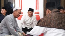 *Kapolda Banten Melayat ke Rumah Duka Almarhum KH Ariman Anwar, Sampaikan Belasungkawa dan Doa*
