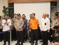 Kapolda Banten Tinjau Penanganan Kebakaran KMP Batu Mandi, Kapolres dan Wakapolda Pastikan Korban Tertangani